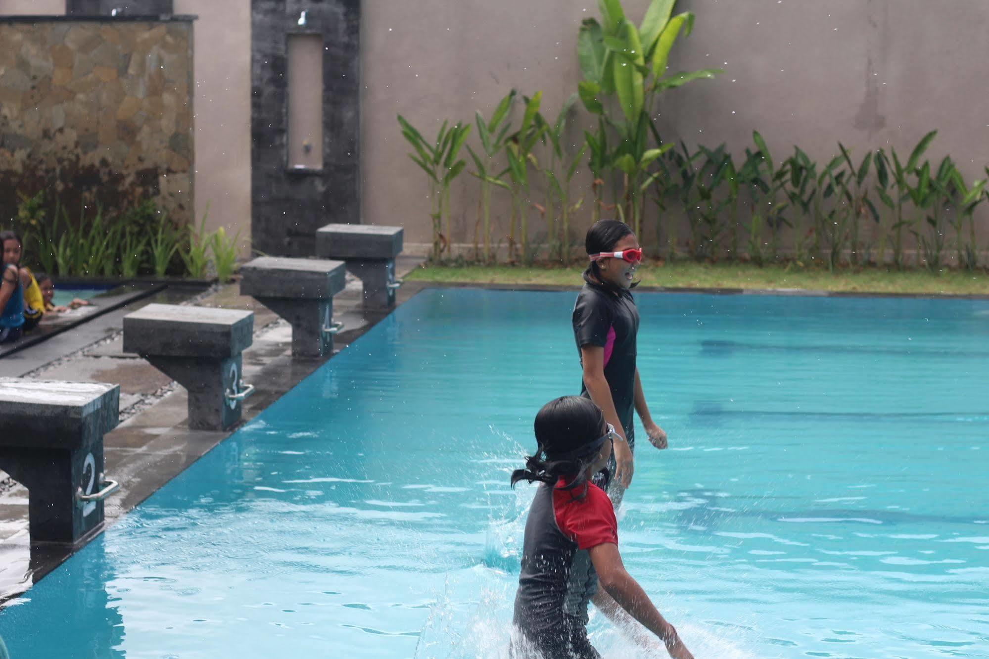 Umah Bali Suites And Residence Denpasar Extérieur photo
